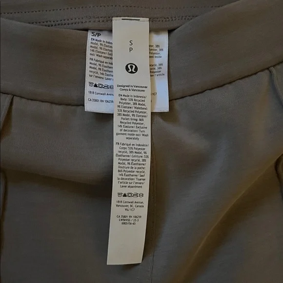 Lululemon NWT Softstreme Classic Fit High-Rise Joggers Warm Ash Grey Size Small - Picture 2 of 7